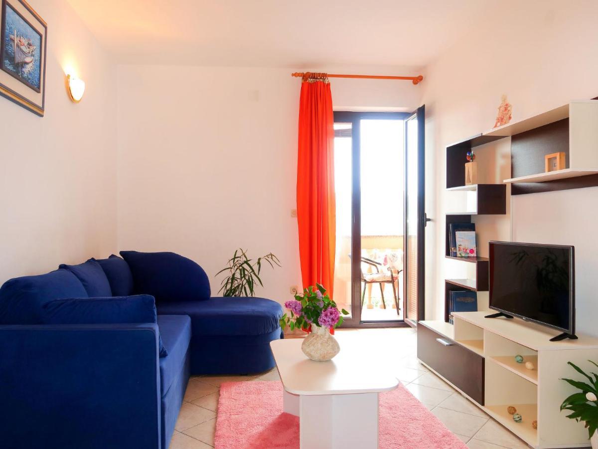 Apartamento Rosic - Krk217 By Interhome *
