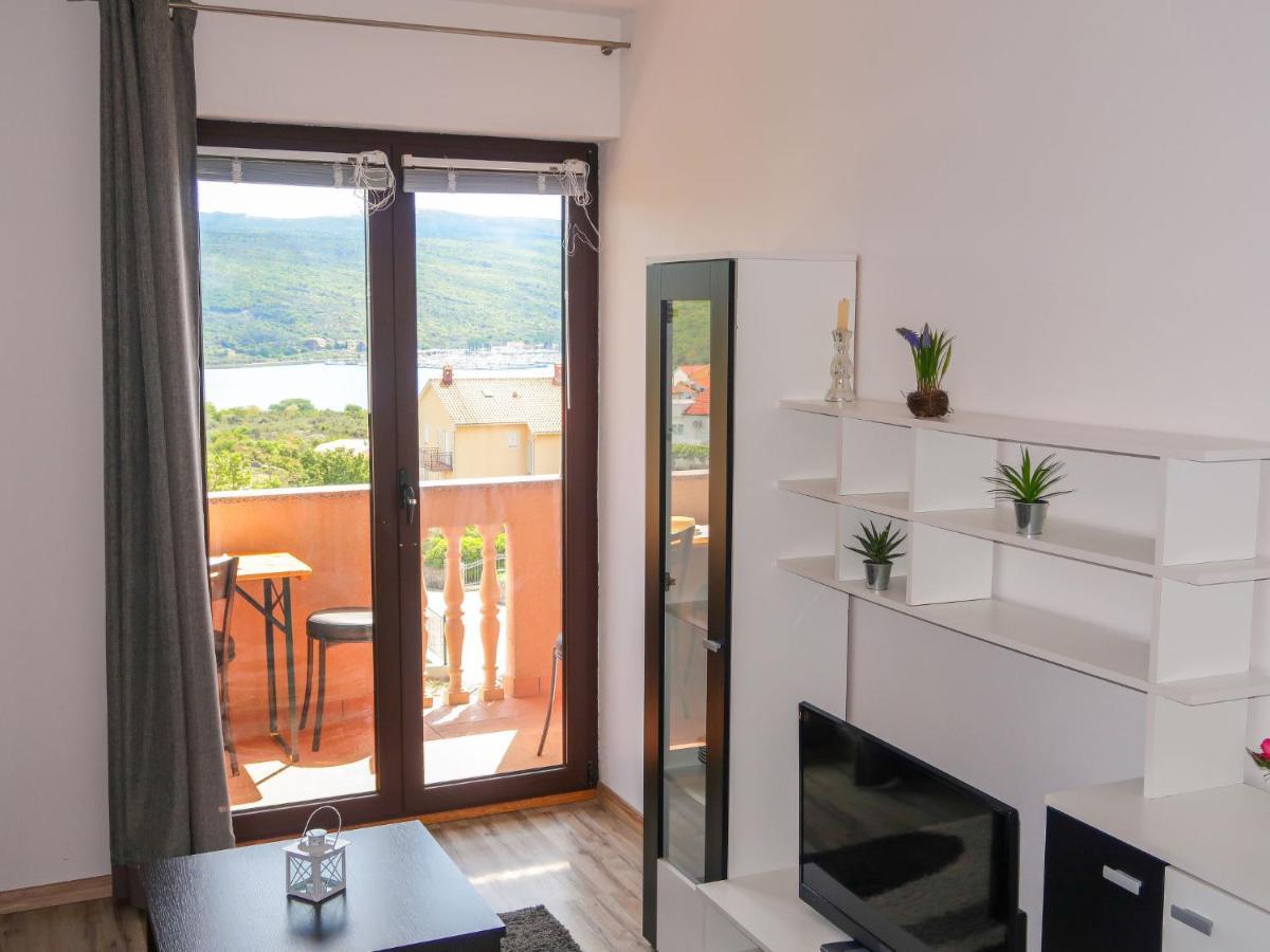 Rosic - Krk217 By Interhome *